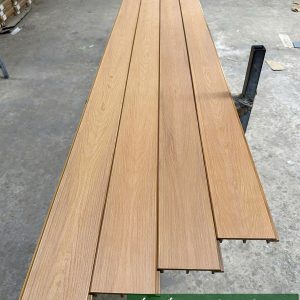 Tấm ốp ngoài trời ASA màu Roman Teak hình 3