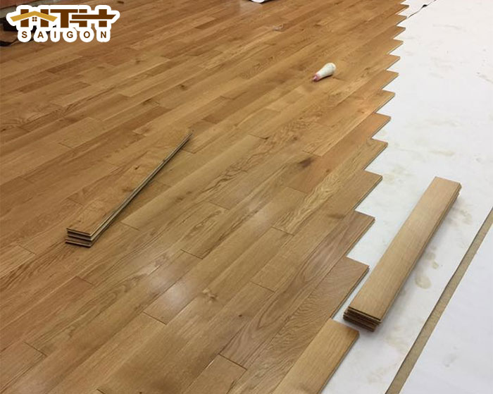 Công trình lót sàn gỗ tự nhiên Sồi mẫu 11