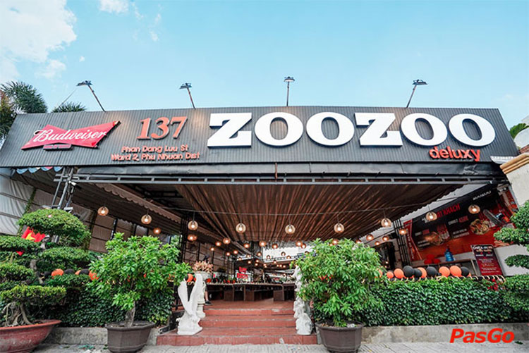 Biển hiệu lam sóng tại nhà hàng ZooZoo