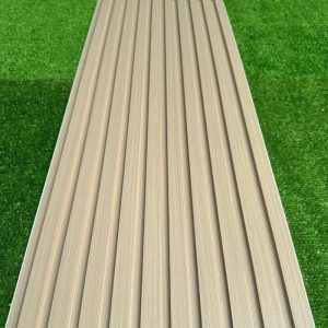 Lam 5 sóng nhựa màu vân gỗ kem VN04